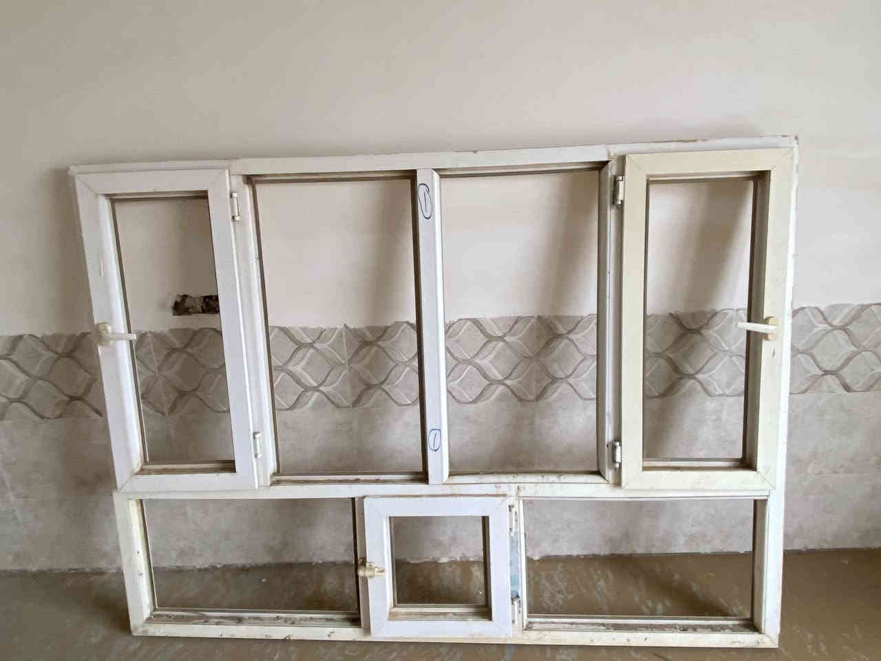 السلام عليكم شبابيج بلاستك مستخدمات حجم ثقيل درجه اولى للستفسار اتصل ***********
