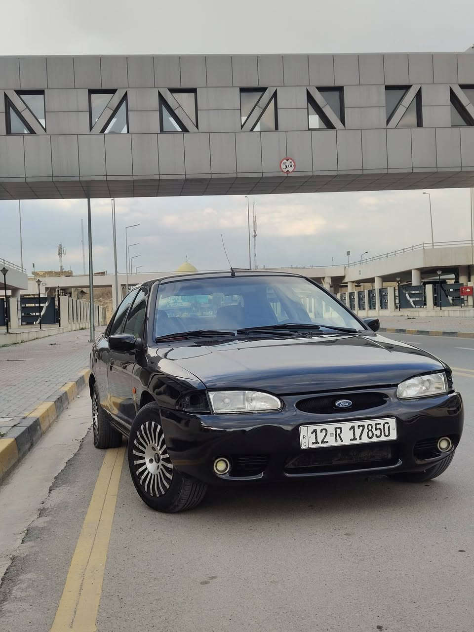 فورت مونديو موديل 1995
كير اوتو ماتيك.. شرط
محرك 20... شرط
جامات كهرب 2
شاشة اندرويد
رقم جديد 
تايات جدد
باتري جديد 
السيارا هسا طالعة من الفرن
السعر45مكان السيارا موصل ايمن
للتواصل ***********
