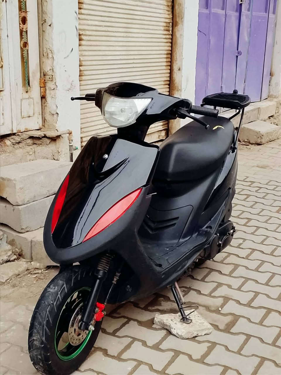 السلام عليكم ماكس للبيع ماكينه 49 بلاد دراجه حلوه وجديده وجاهزه ما نقصها شيء مكان الدراجه واسط قضاء الحي والسعر 550 وبيها مجال للشغال والاتصال على الرقم***********( وداعك مراوس الراوش)
