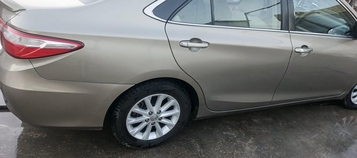 السلام عليكم للبيع كامري موديل 16 خليجي 
محرك 2500مكفول منضومه زنونه بلاديه تخم تاير جديد سياره جديدة مال جناي رقمي ‏‪***********‬‏
‏‪***********‬‏
