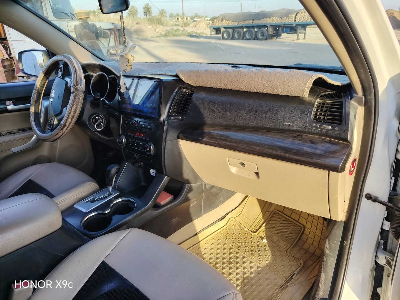 سورنتوا ٢٠١٣ خليجي
رقم بغداد انكليزي
مكفولة كير محرك تبريد دواخل
. مكانها بغداد سبع البور
. السعر ١٣٠
***********

+9647516100720
