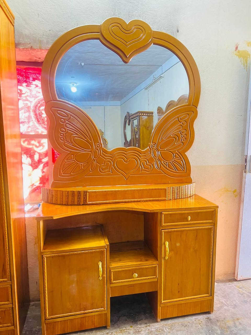 غرفه نوم صاج عراقي نظيفه السعر 750 وبيه مجال للاستفسار الاتصال على الرقم ***********
