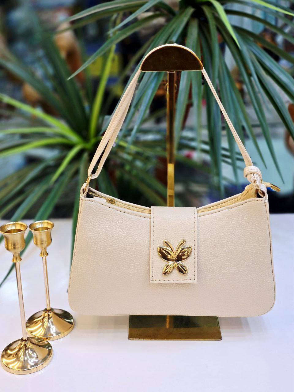 جنطة جلد زارة طري
السعر 8 الاف فقط نسبة الف
تعال خاص 
عدنة توصيل لجميع المحافظات العراق


**إذا كنت صاحب هذا الإعلان وتريد حذفه لأي سبب، رجاءا أرسل رسالة إلى الدعم الفني**