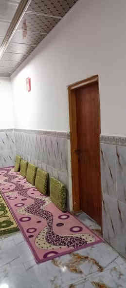 بيت زراعي في حي الاندلس ثالث بيت  عن الشارع العام خلف مجمع الهادي للمواد الإنشائية مساحه 300 متر واجهه 15 متر النزال 20 متر .. غرفتين ديوان مطبخ صاله حمام داخلي وخارجي وكراج البيت كله كونكريت اساس ورباط وسقف ... 
السعر 55 مليون وبي مجال للشراي 
للتواصل 
***********
