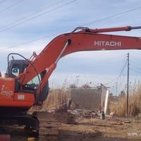 حفاره زت عادي موديل 2004 كفاله عامه السعر 270َورقه حجم 250 07831150318