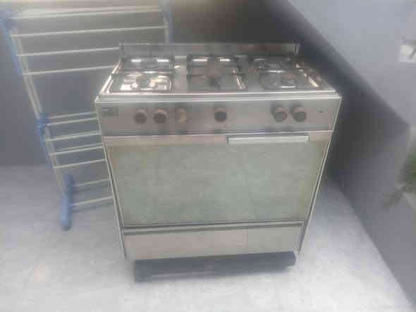 طباخ اشتار للبيع سعر 125 العنوان حي الكرامه 18 نتبه ***********
