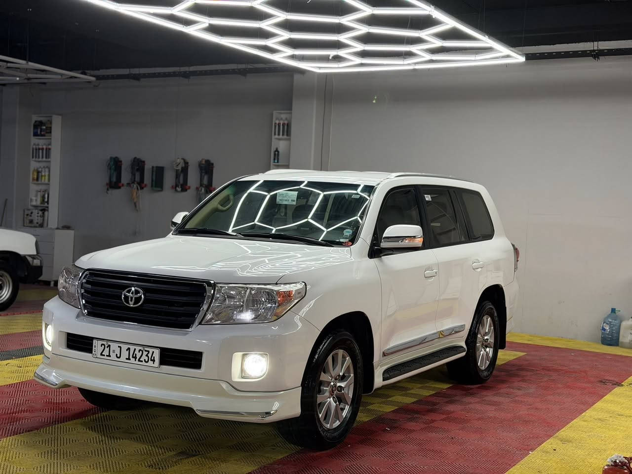 لاندكروزر ٢٠١٢
سيارات جديدة مابي صبغ 
رقم سليمانيه باسمي رقم جديد
محرك مامفتوح بشرط 
ماشي ٢٠٠الف
سياره نفس وضع شريكه 
سعر ٣٢٥$بي مجال 
مكان كلار 
***********
