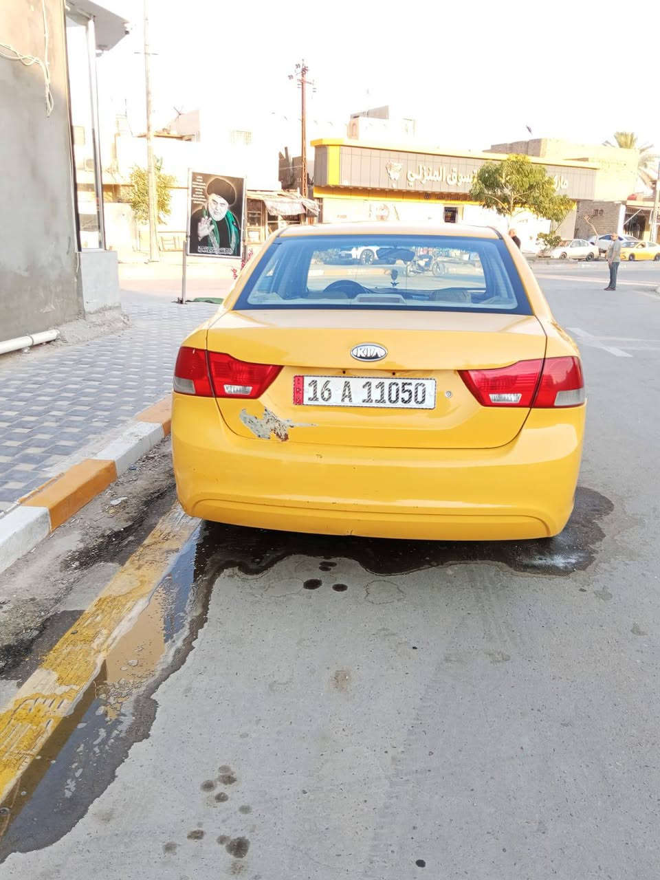 مرخصت مدير القروب كيااوبتما لبيع موديل ٢٠١٠ خليجي مكينه ٢٠٠٠السياره متروكه ضرره الجاملغ المامي امبدل وبيه ظربه بل جنطه السياره جاهزه من كلشي عوزه شغلات بصيطه تبريد تدفئه شغاله حداديه تخم تاير باتري جديد حداديه امامي وخلفي جديده ماجاوب لا خاص ولا وتساب لا مكان الدوانيه حي جمهوري لا تصال ***********
