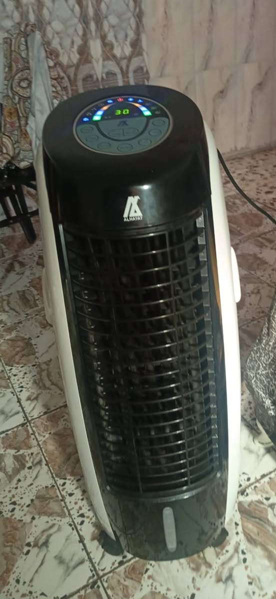 كونفيره طول متر مستخدم شي قليل 
قفل 🔐 100


**إذا كنت صاحب هذا الإعلان وتريد حذفه لأي سبب، رجاءا أرسل رسالة إلى الدعم الفني**