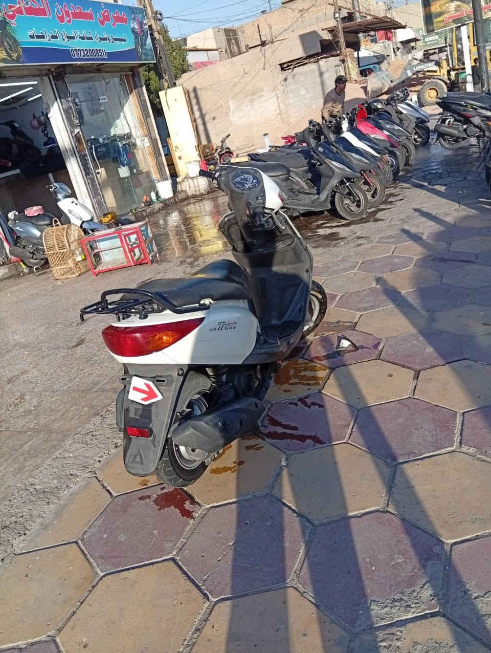 سلام عليكم / اكزز تريت نوزل / دراجه كفاله عامه / مال رمبه مصار هواي من نزلت / ألون ابيضّ / دراجه مال دكاتره كفاله من كلشي تخم تاير جديد / وترايك وين ماتريد شلعه ومعدل / سعرها 950 وبيها مجال بسيط / ***********
