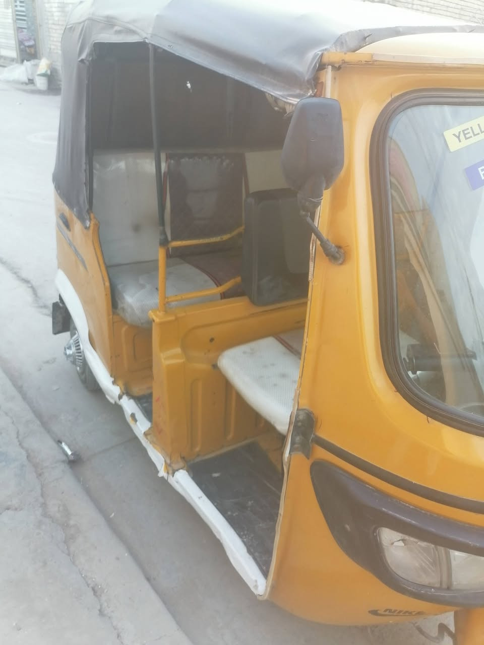 تكتك موديل 2020 محرك ٢٢ نضيفه عنواني جسر ديالئ لقديم ***********
