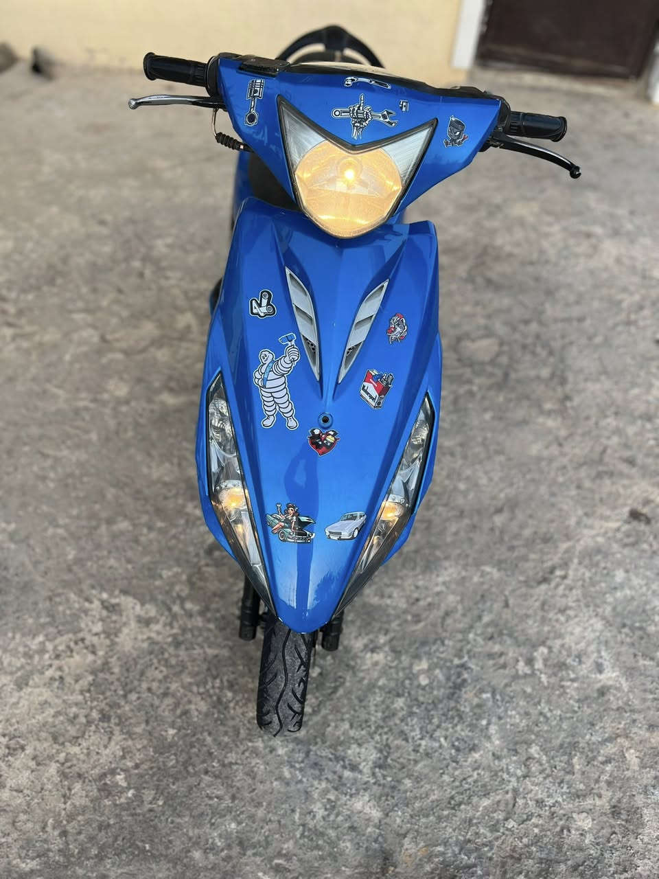 السلام عليكم للبيع ماكس مضلع ياباني دراجة نضيفة جداً مكينة بلاد مكفولة من التبخير و التنقيص الدراجة نقصهاا بريك امامي فقط مكاني بغداد المدائن سلمان باك باقي التفاصيل خاص او على الرقم ***********
