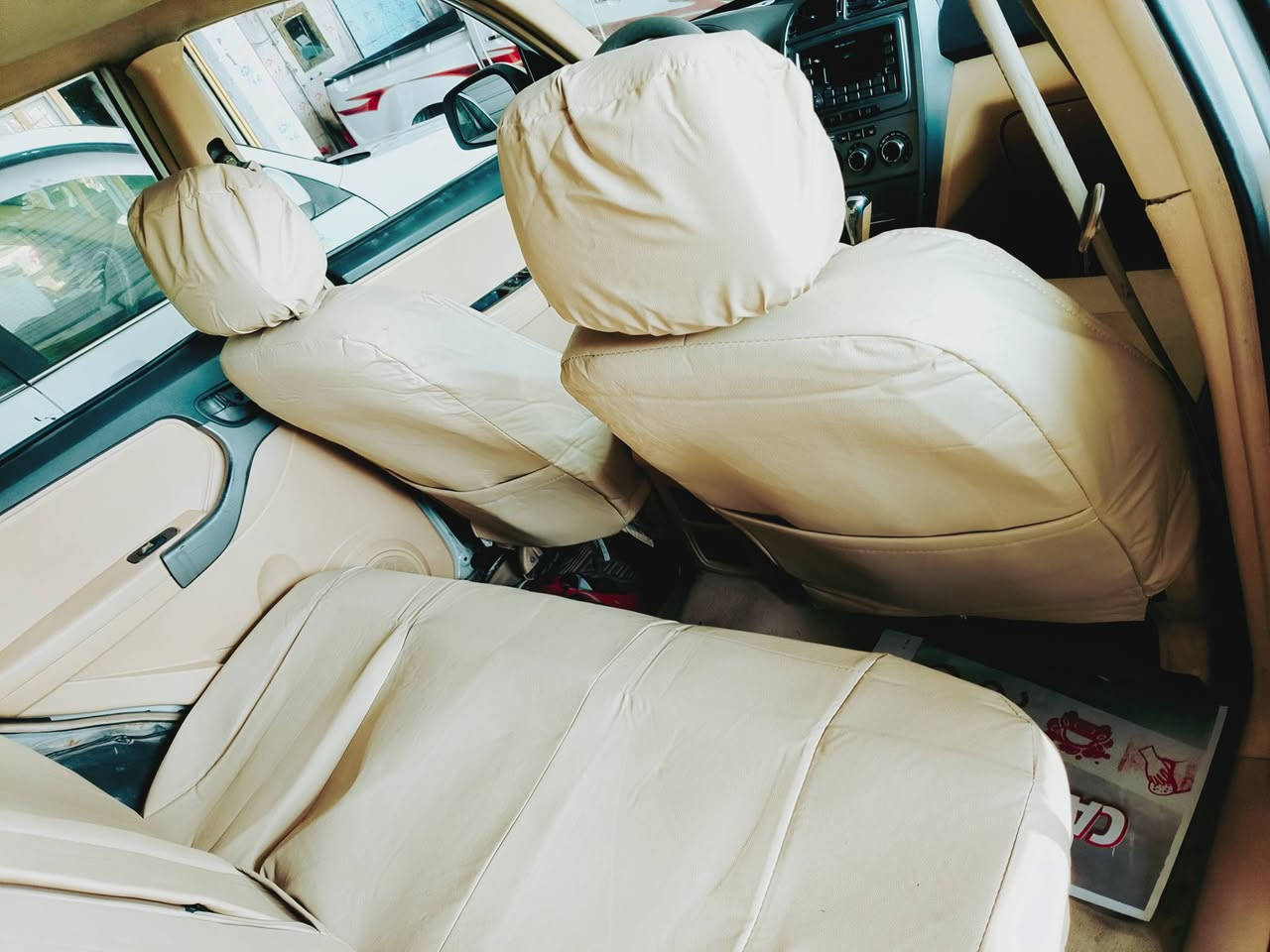 .السلام عليكم
تيكو موديل 13 
سياره بلادي 
جاهزه 
بي خشم جملغ مامي باب سايق قليل صبغ فقط 
كير محرك تبريد مكينه كفاله عامه بلادي 
تخم تاير شواصي مكفولات 
دوخل نظيفه سياره حلو معنا الكمله بل عافيه 
رقم بغداد نكليزي تحويل ثاني يوم 
سنويا الحد 30
سعار سياره 49بي مجال شي بسيط 
العنوان بغداد الحبيبيه نتصل تدلل 
***********
