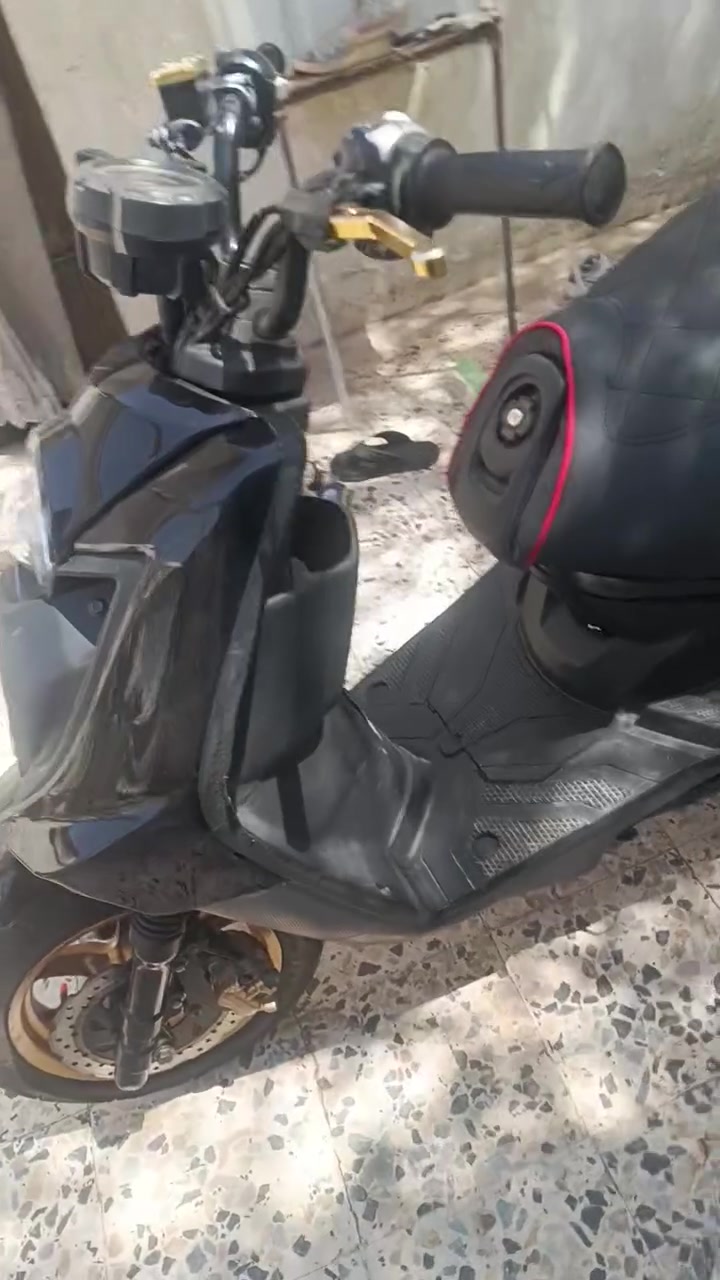 السلام عليكم 
سكنس جبلي لبيع كفالة عامة بمليون قفل قفل 
بغداد زعفرانية /***********
