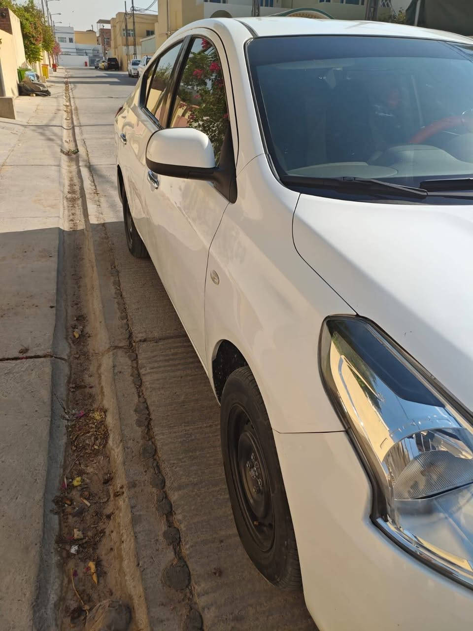 سني نيسان هندي لبليته الزركه موديل ٢٠٢٠  سياره كفاله ما عدى بارد الباب الايمن فقط محرك وكير وتبريد  كله لوك ع وضع الشركه  السعر 107ورقهه و بية مجال 

الرقم ***********
