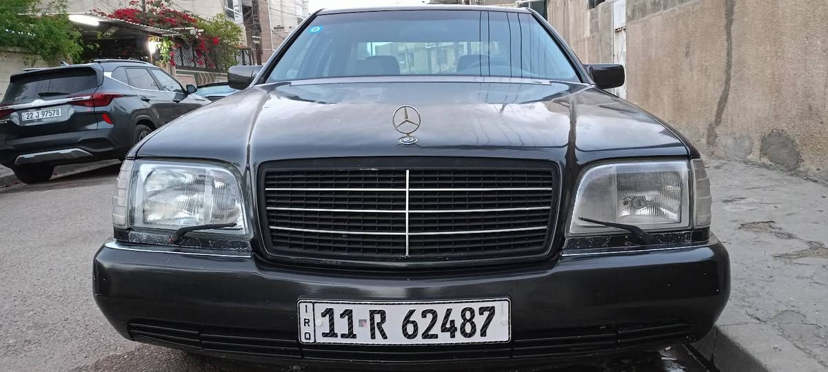 السلام عليكم مارسدس شبح s300 تابوت موديل 92 السياره بأسمي اخوان الي متعجبه السياره خل يعبرالمنشورويصلي على رسول الله والله يطرحلك البركه باحسن منه سعرالسياره 70 ورقه وبيه مجال انشاءالله ***********
