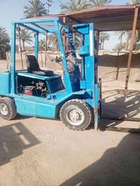 شوكيه 2 طن للبيع ياباني بانزين مو كاز 07800601320 مكاني بغداد