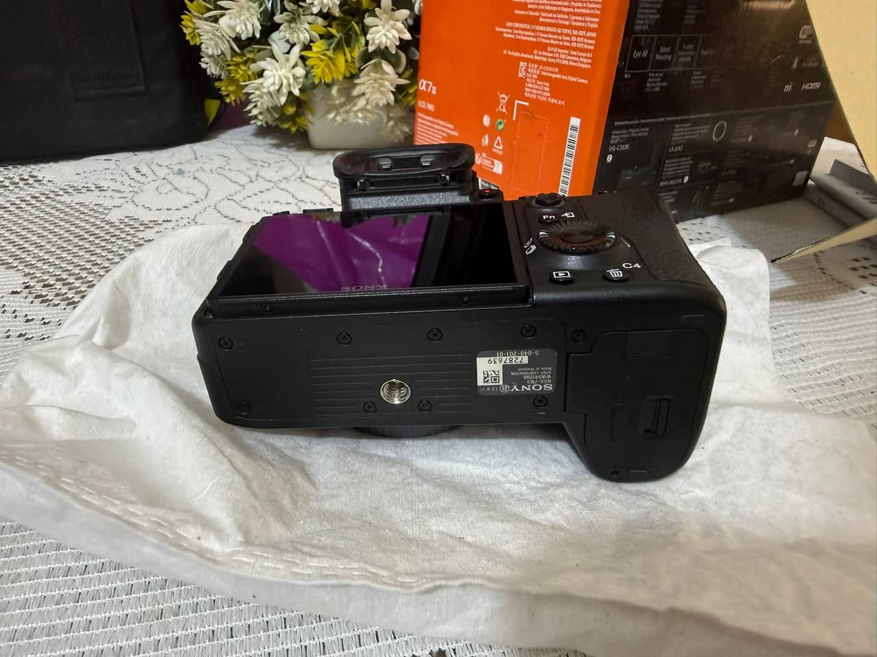 سوني a7 iii
اخت الجديده 
شتر ٣ كي 
نظافه ١٠٠٪؜ 
السعر :- مليون و٤٥٠ الف 
للاستفسار :- 
***********
توصيل متوفر الى جميع المحافظات
