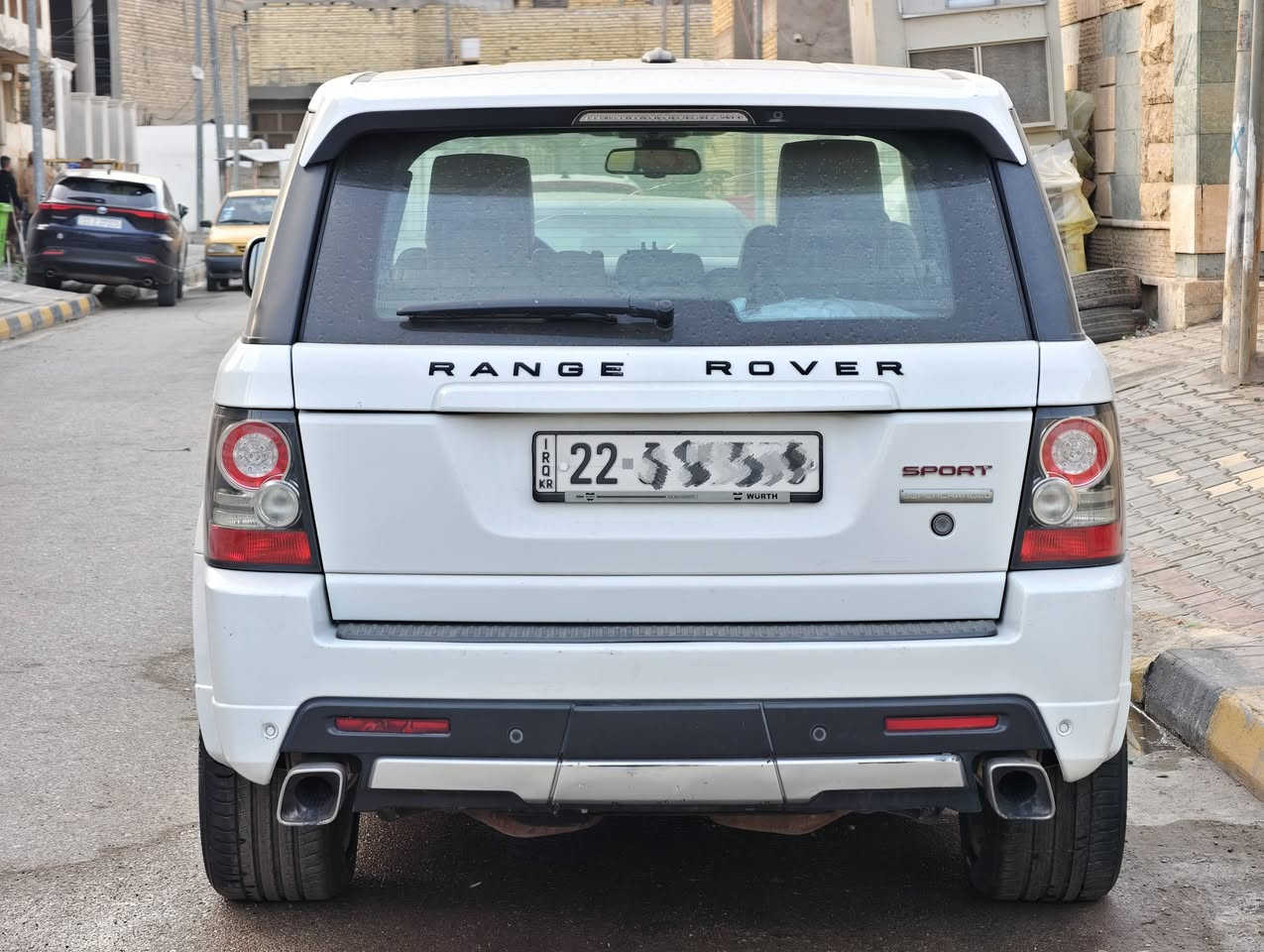 Range Rover سبورت 
موديل 2011 
بيها صوت بالمحرك 
ابيع على حطتها 
رقمها اربيل بسمي شرط التحويل 
السعر 115 ورقه 
عنواني واسط الكوت 
للاستفسار الاتصال على الرقم 
***********
***********

