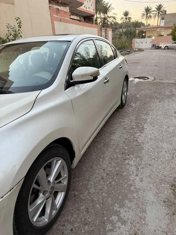 السلام عليكم نيسان التما ٢٠١٣ خليجي محرك ٦ سلندر رقم بغداد السنويه تسقط ب ٢٠٢٧ ب اسمي 
بيها مكانات كلير ابيع حزام دواخل مابيها شرط الفحص
كير ومحرك كفاله بشرط 
المواصفات فول
 فتحه 
بصمه 
شاشة لمس 
بلوتوث 
تحكم ستيرن
اشاره بالمري 
شفتات  
تبريد وتدفئه قطعتين 
كشن كهربائي 
داخلها جديد لك 
كهربائياتها كلها شغاله
محرك ٦ سلندر بلاد 
الغرفه جلد بلاد 
بصمة ابواب 
تشغيل عن بعد 
مكاني ديالى بعقوبة 
للاستفسار ***********
السعر 105 $
بيع او مراوس حسب القناعه
نواقصها لايت ناصي وبوش صدر امامي
