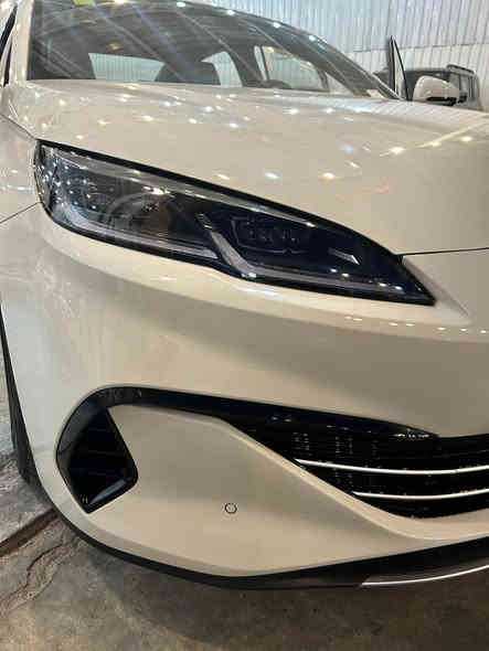 BYD SEAL 06

الهجينة الذكية… أداء مذهل وكفاءة بلا حدود.

بقوة 163 حصان وتسارع من 0 إلى 100 كم/س خلال 7.6 ثانية . تمشيك 2,100 km بالتفويلة الكاملة

تمنحك BYD Seal 06توازناً مثالياً بين القوة، الهدوء، والتوفير.

🔹 نظام هجين متطور DM-i

🔹 كارت تشغيل + شاحن

🔹 شاشة ذكية ومقصورة فاخرة

🔹 أنظمة أمان شاملة

🔹 سعة خزان الوقود 65 لتر 

 السعر؟ مفاجأة بانتظارك ❗️

📍 بغداد- معرض القمة – معارض البياع – الشارع الرئيسي جهة صناعة البياع مجاور شركة جاك

  للاستفسار :*********** / *********** 📲
