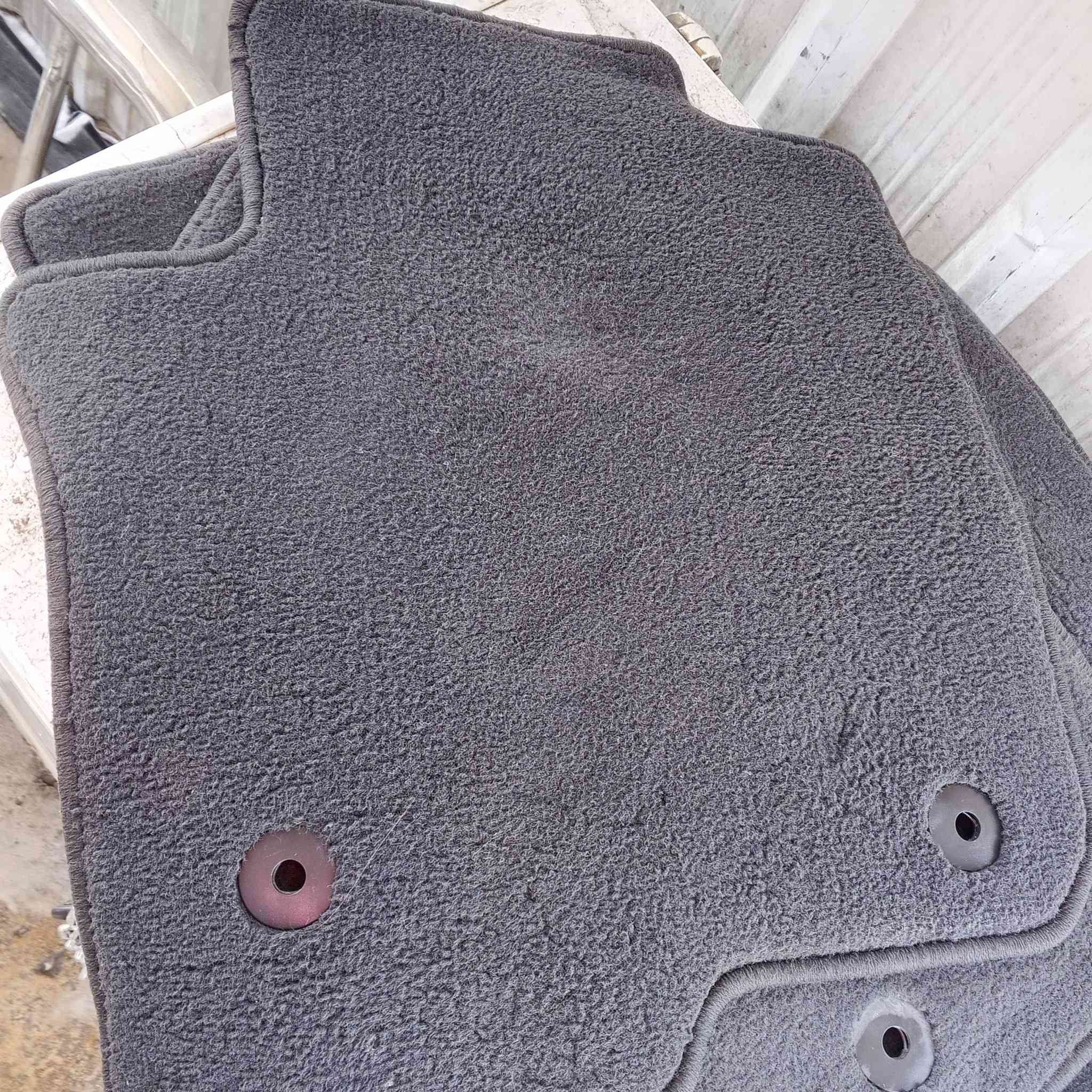 السلام عليكم كاعيات شركه
تخم كامل 
***********
