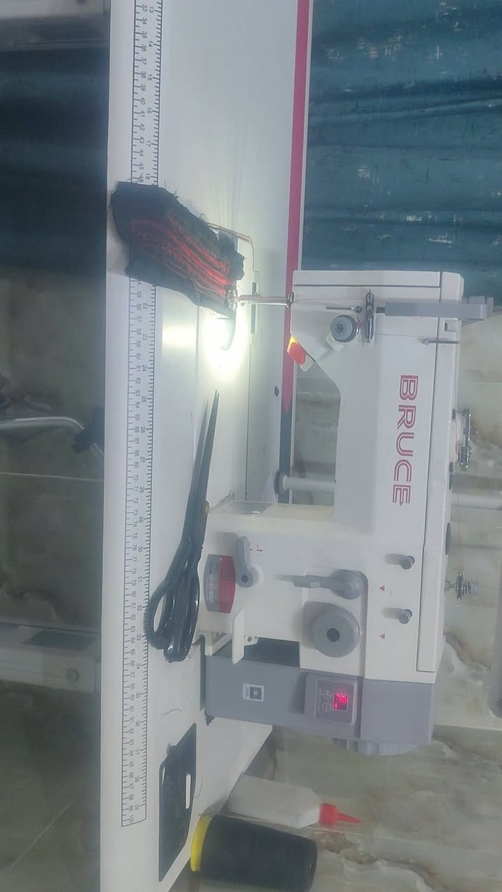 كاتم تحكم سرعه خياط وزكزاك حته تكدرين أوفر تشتغلين بيهه ستخدام بيتي كلش قليل السعر 360 بيه مجال


**إذا كنت صاحب هذا الإعلان وتريد حذفه لأي سبب، رجاءا أرسل رسالة إلى الدعم الفني**