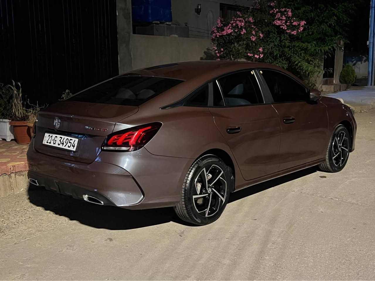 MG GT Lucury 2022.
Full mwasafat makina turbo zamani sharika 80 hazar km roshtwa 
*********** السليمانية, العراق
