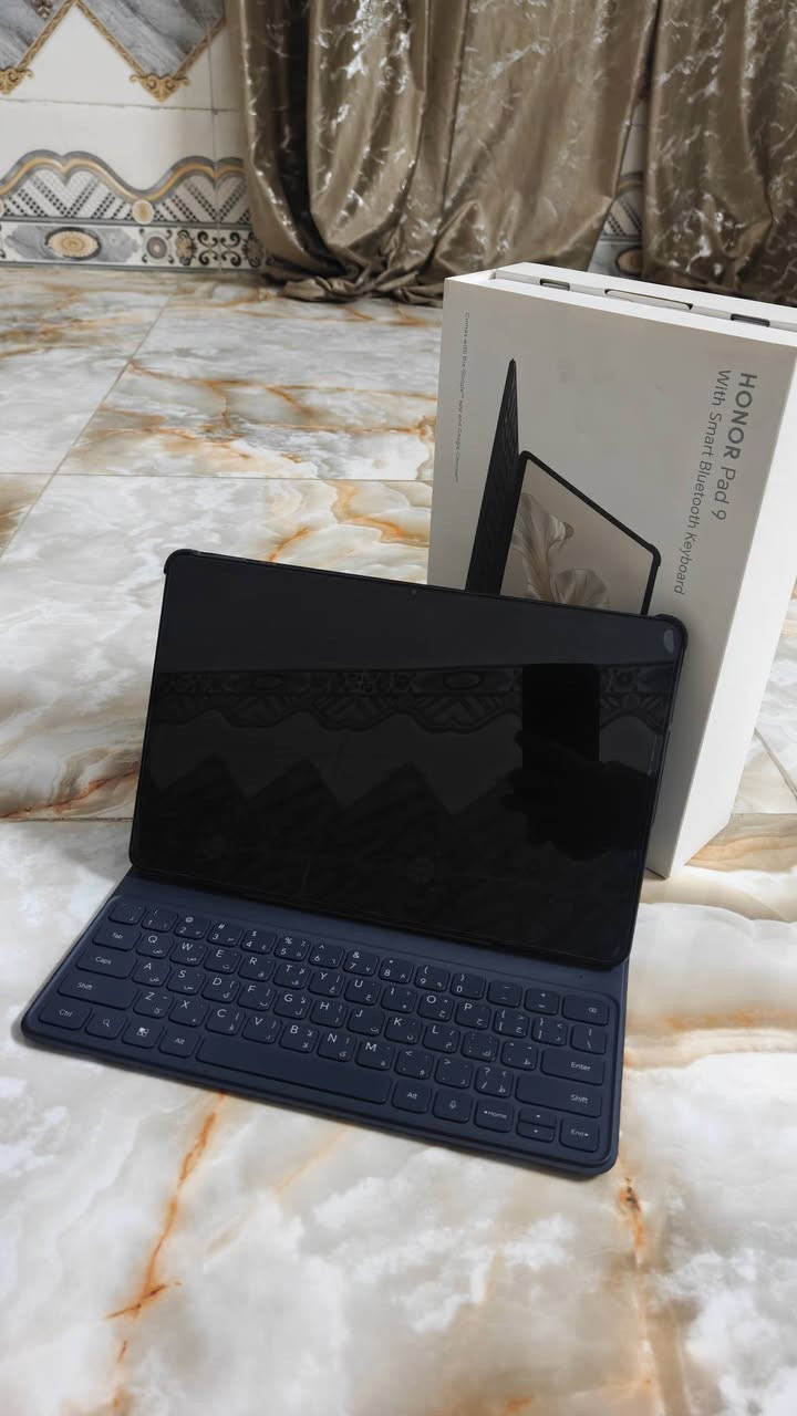 السلام عليكم هونر باد 9 ذاكرة 256  مع كامل الملحقات مستخدم قليل سعرة قفل قفل من الاخير 275 المكان بغداد مدينة الصدر..  ***********
