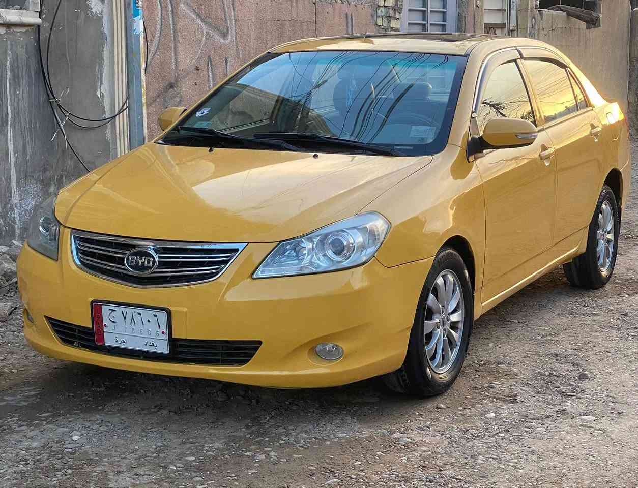 سلام عليكم بي واي دي g3 موديل 2016 مكفوله من الضربه والتبديل بيها 3 قطع صبغ فقط اثر جراد كير مكينه خير من الله تخم تاير جديد صدر امامي خلفي جديد تبريد ثلج 🧊السياره نصبه وجديده ويل كب كهربائيات كلها شغاله رقم بغداد مصفره هيئه وغرامات تحويل ثاني يوم السعر 59$ وبيها مجال العنوان بغداد البلديات الرقم  ***********
