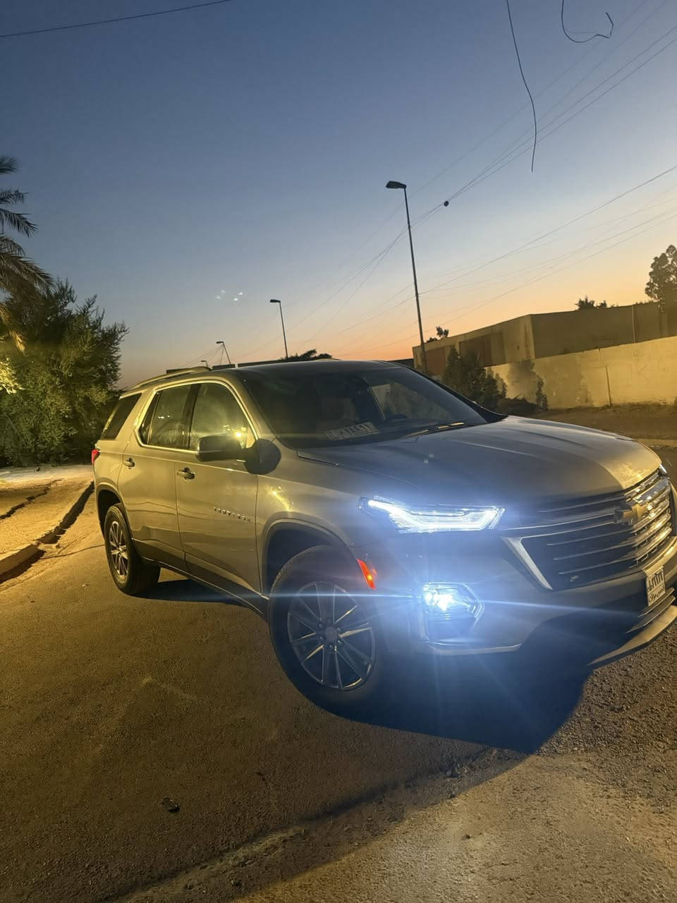 للبيع ترافرس 
2024 LlMlTED
بصمه اربع أبواب
جنطة كهرباء 
تبريد 3 قطع 
شاشة قاصة  حجم كبير 
7 راكب سياحي 
نظام مانع تصادم 
نظام تحديد المسار 
سايد بريك كهرباء 
كشنات جلد اسود 
داخل اسود 
كشنات الصدر كهرباء 
تدفئة كشنات الصدر 
تدفئة ستيرن 
6 سلندر 3600ماشي 5300الف
ضرر السياره  موضح بالصور 
السيارة كاملة من 
كل النواحي بدون اعطال 
مكان السيارة بغداد
السعر245💵وبيها مجال بسيط  رقم  بغداد ***********
مرقم بغداد
