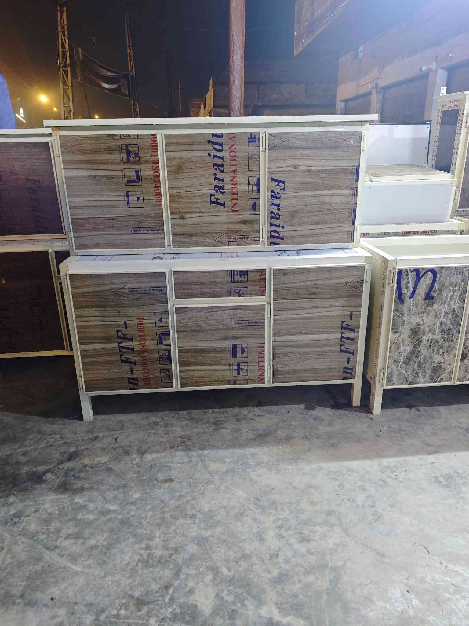 وصول وجبة كاونترات قياس متر ونص 
ديالى بعقوبة الشارع الخدمي للمفرق مقابيل العزات 
للاستفسار 
***********
