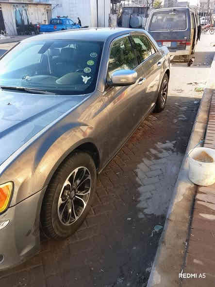 السلام عليكم اوبامه موديل 12 رقم دولي باسمي بغداد سياره داخله كلين حادثها شخوط سياره بيها باب جارد وبنيد مضروبه كلير  محرك كير جديد الصدر الامامي خلفي جديد تايرات نص امر تبريد ثلاجه سياره خير من االله كل نقص مابيها السعر 145 مكان سياره بغداد ***********وبيها مجال بسيط
