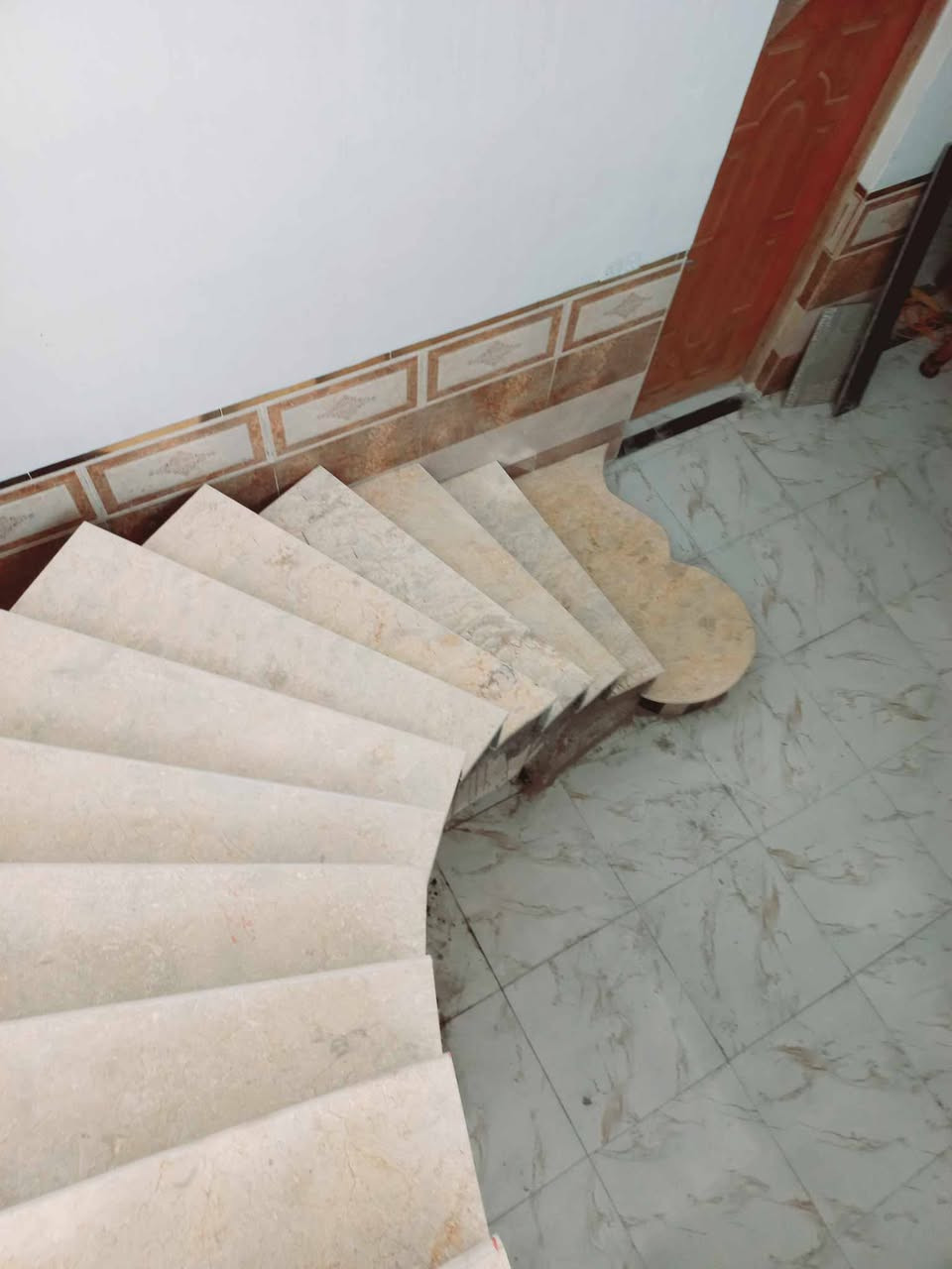 اعمالنا تميزنا عملنا مرمر سيراميك وبؤرسلين ارضي جدار سمنت او ماده واجهات ادرؤجه للاستفسار اتصال او واتس اب ***********
