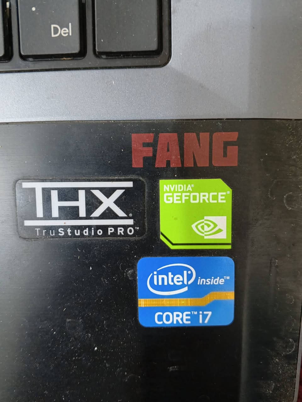 سلام عليكم
لابتوب للبيع السعر 350 الف الشاشة مكسورة الي يعرف بلحاسبات يعرف هاي شنو العنوان النجف للتواصل *********** واتساب
