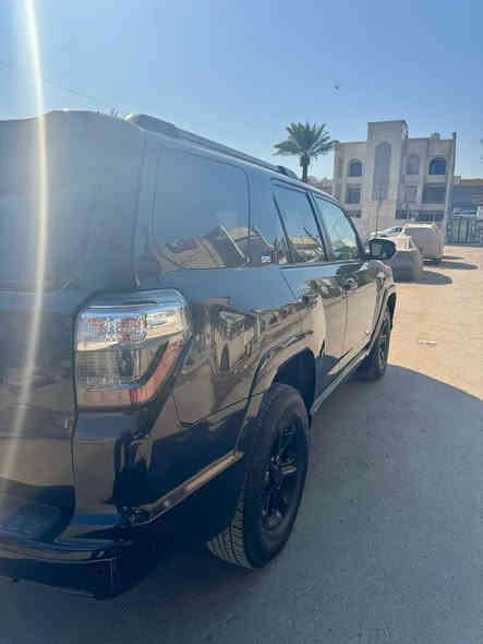 السلام عليكم 
فوررنر 2023 للبيع فقط بيع بدون مراوس
مواصفات sr5 محدث دعاميات ودوس لمتدد
حادث السيارة جاملغ خلفي وباب جه السايق الباب مبدل نفس لون والجاملغ مصبوغ فقط قطعه وحده صبغ مكينه وراديترات وتبريد كله بلادي ايرباك الستيرن والدشبول سليم فقط برده جه السايق طاكه وراجع الايرباك شغال ميه بل ميه 

رقم الشاصي JTEEU5JR8P5285513
رقم بغداد 
ماشيه 31 الف

سعر السيارة 259 ورقه وبيها مجال بسيط جدأ جدأ
السيارة سعرها جوه السوك لان مستعجل على بيعتها 
للتواصل اتصال او واتساب 
 ***********
