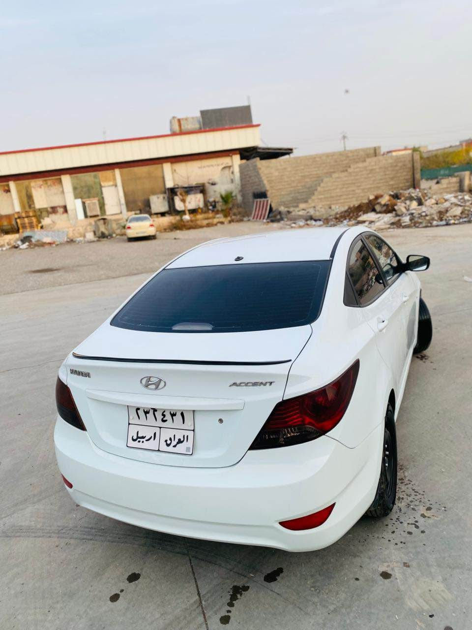 ئەکسەنت مۆدێل٢٠١٢
٢پارچە سبوخی هەیە
جەمپێکی زۆر خەفیفی پشتی هەیە
تا بڵێی خاوێنە وەسفی ناوێ
گێڕو مەکینەو تەقەو رەقە
بەشەرت
سەنەوی٢٠٢٣..
سعر٩٠مجالێکی کەم
*********** أربيل, العراق
