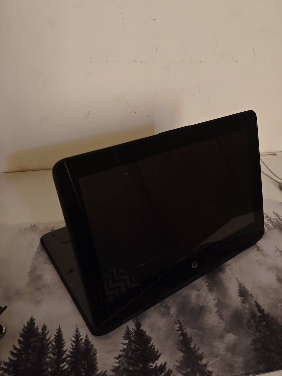 سلام عليكم لابتوب برو بوك نضيف جدآ لمس + قلاب 
معالج كور m3 جيل7
رام8 DDR4
هارد كلش سريع m.2 128 
بطاريه ممتازه 
شاحنه اصليه جديده وياه 
سعره130 الف وبي مجال مكاني نجف حي ميسان 
واتساب ***********
