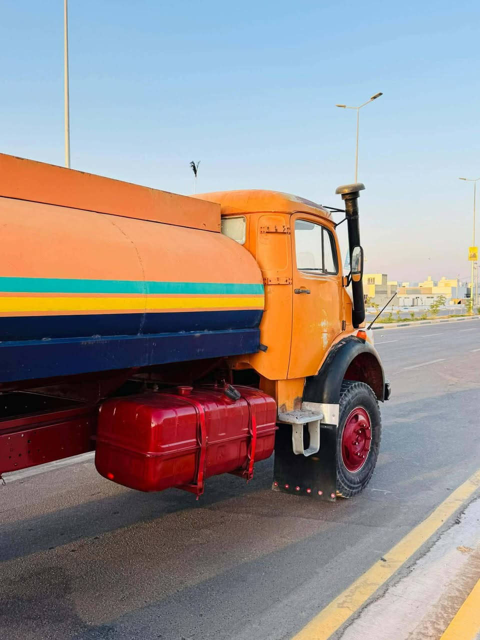 سلام عليكم ابوردين للبيع موديل82 وضع الشركه رقم نجف نكليزي بسمي تحويل ثاني يوم  قماره مكفوله من الصبغ شاصي مكفول  تنكر جديد تخم تاير الاستفتار ***********مكلف بنشر
