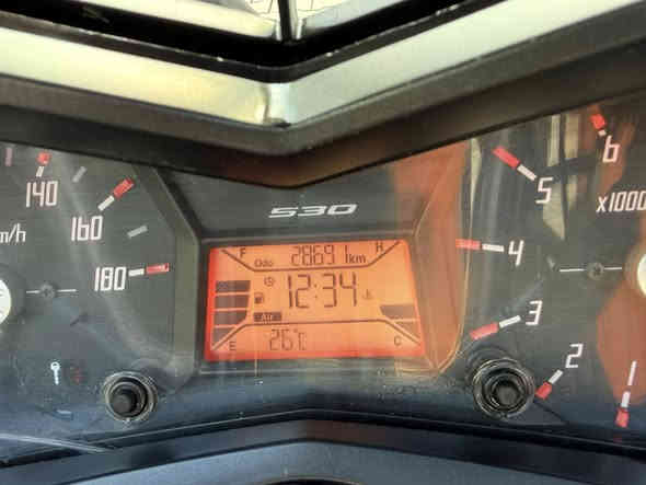 سلام عليكم  دراجة تيماكس  2014 530 مكينة مكفولة للاخير وبيها شخوط بصفحة عداها مكفولة الدراجة كفالة عامة ماشية 28 الف دراجة لون مميز مكاني بغداد القاهرة او الكريعات السعر  40 وبيها مجال بسيط وتسوة اكثر الدراجة رقمي ***********
