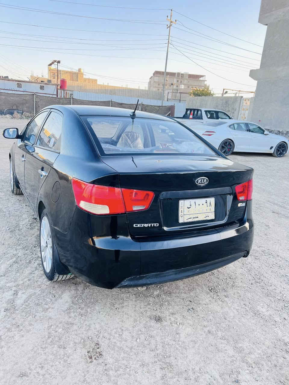 السلام عليكم سيراتو البيع موديل 12خليجي مكينه 1600خير من الله كير مكفول السياره كله وضع الشركه كشر مكفول ما عده الجاملغات الخلفيه بيهن شويه صبع تبريد ثلج السعر 84مكان السياره بابل ***********
