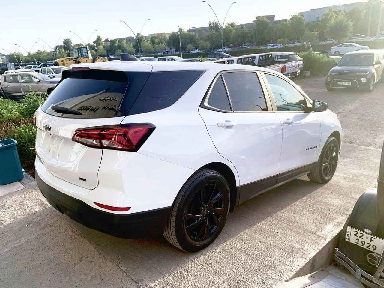 شوفرليت ايكوينكس 2023  مواصفات LS
اللون ابيض
الوصول اليوم 
الموقع اربيل 
رقم كاتي اربيل
المواصفات :
بصمة 
رادار 
 تشغيل عن بعد
شاشة كبيرة 
داخل لونين كريمي واسود
هندبريك بصمة
LED امامي 
تحكم ستيرن 
كروس سرعة 
بلوتوث 
قطعتين تبريد 
اطفاء ذاتي 
حساس 
فور ويلAWD
لايت زنون 3 عدسات/ويل كب اسود اصلي 
لد امامي نهاري لد خلفي
ماشيه 17 الف فقط
مكينه 1500Tتوربو
الحادث مرفق  وبسيط
شرط بدون دواخل او شواصي
كلشي المبدل شرط راجع شركة
السعر 159$
للاستفسار مراجعة الصفحة 
او الاتصال بالرقم *********** بيه واتساب
