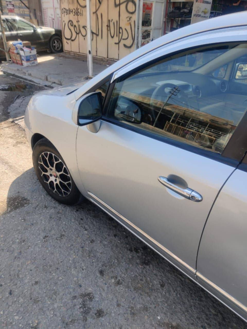 السلام عليكم 
كيا كارنز خليجي فول مواصفات موديل 12 محرك دوش 2000 رقم بغداد الدولي الجديد السنوية باسمي لغاية 2029 السيارة مكفولة ماعدا بارد بالباب خلف السايق مكان السيارة بغداد 
السعر 128  الشراي يتصل ***********
