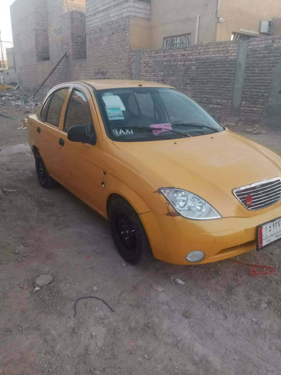 سلام عليكم طيبه 2016 جديده السياره كامله وتخبل مال جناي السياره كامله من تبريد ودواخل وشاشه  ولله احله من الصور السياره خير من الله سعر السياره 34$ ورقه وبيه مجال حك الجيه المكان الديوانيه العروبه للستفسار الانتصال على هاذه الرقم ***********
