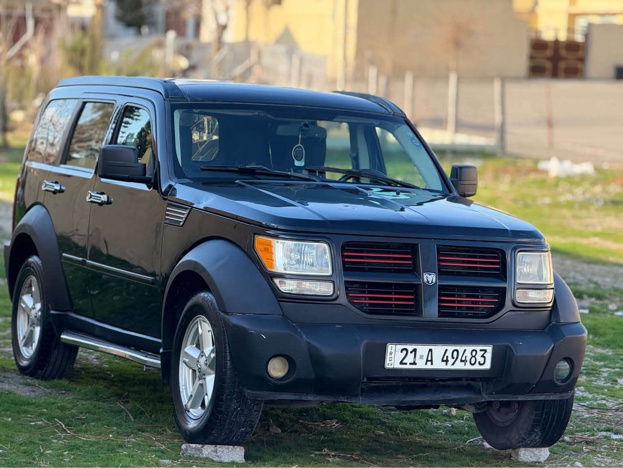 سلاوى خواى گه وره تان لبيت هاتينه وه 
به سه ياره يه كى نمونه له جوانى دوج نيترو موديل ٢٠٠٧ ده بل ئه كسل گير ئوتوماتيك گيرومه كينه و ته حويل و براوه به شه رت بى بوياغ و بى ليدراوه هيجى بيوه نيه سه نه وى تازه يه به ناوى خومه وه ته بريته هه زه و سه نه وى تازه يه هيج مه سروفى نيه مالى دوسته. جوار تايه ى تازه يه بو زانيارى زياتر تيل بكه نرخى ٨٣ گه لايه ناونيشان بيره مه گرون 
***********
*********** دخان, السليمانية
