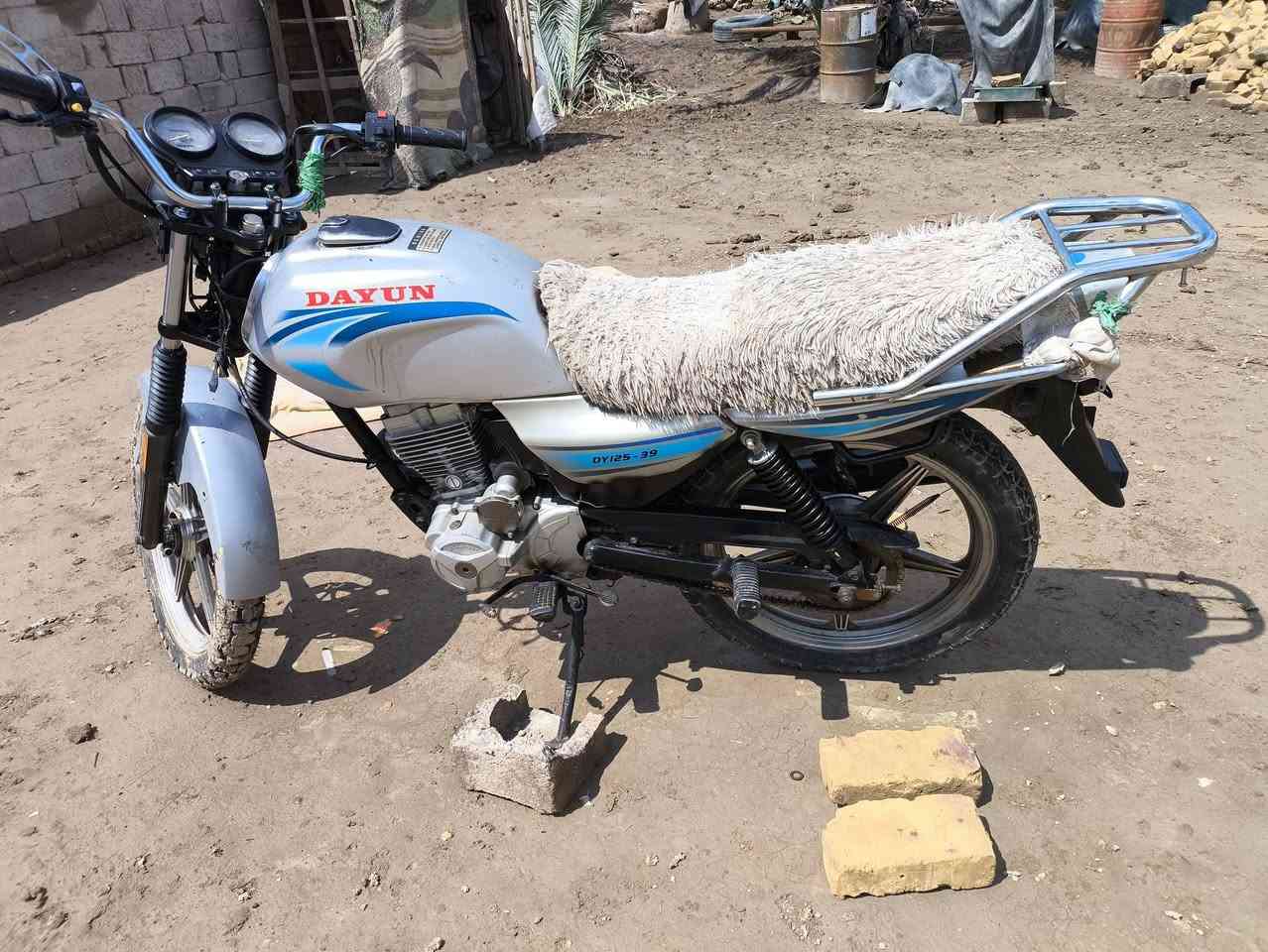 السلام عليكم دراجه دايون عضم للبيع كلك مكفوله من كلهن نكره سلف جاهزه كله ما بيه نقص بس اشاير ما بيه ***********
