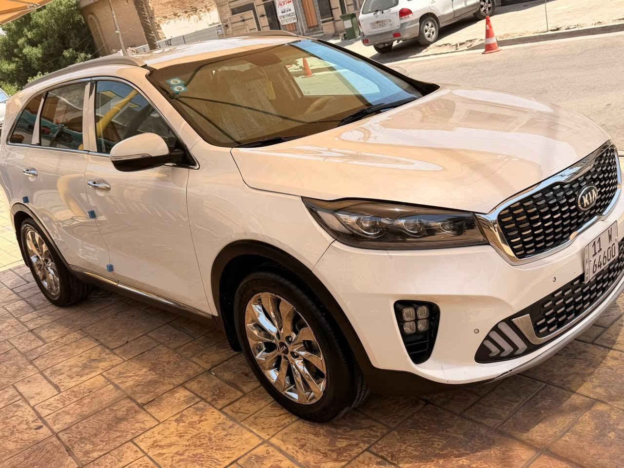 سورنتو 2020 خليجي فول عدا البنوراما بيها بنيد صبغ فقط بدون دواخل وكم رصعه بسيطات  سونار موجود بالمنشور محرك 6 سلندر بصمه جنطه كهرباء حساس امامي خلفي كشنات كهرباء سبعه راكب 
مكينه مفتوحه مابيها لاتنقيص ولاتبخير مكفوله تبريد ثلج حداديه تخبل سياره جاهزه السعر 210$ ***********
