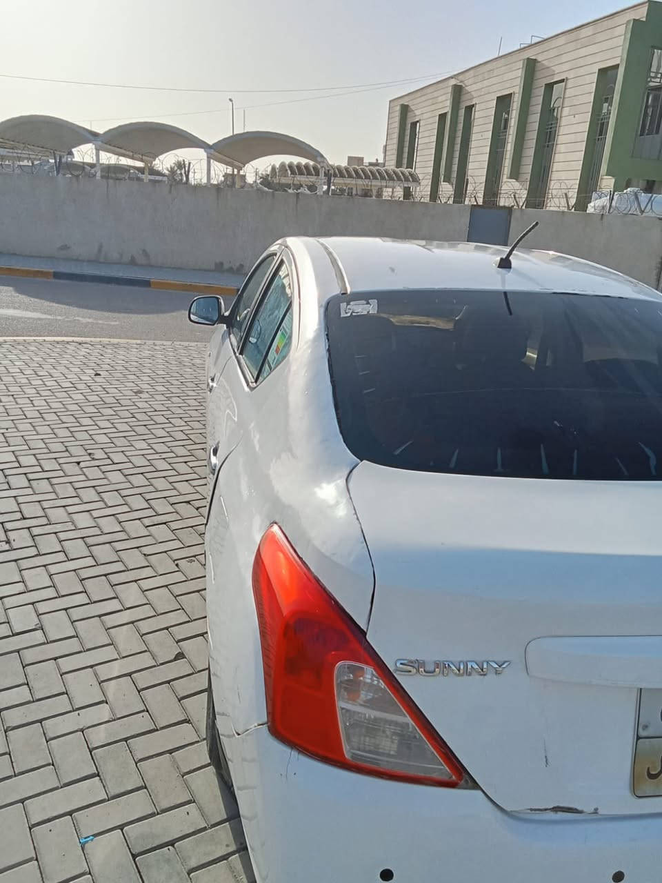 السلام عليكم نيسان سني مديل 2020 ابيع على هاي لحاله غير مكفوله كفاله من كص ولكلبه ابيع هذه لموجود مكان سياره البصره سعر 70وبيه شويه مجال لخاص مغلق ***********
