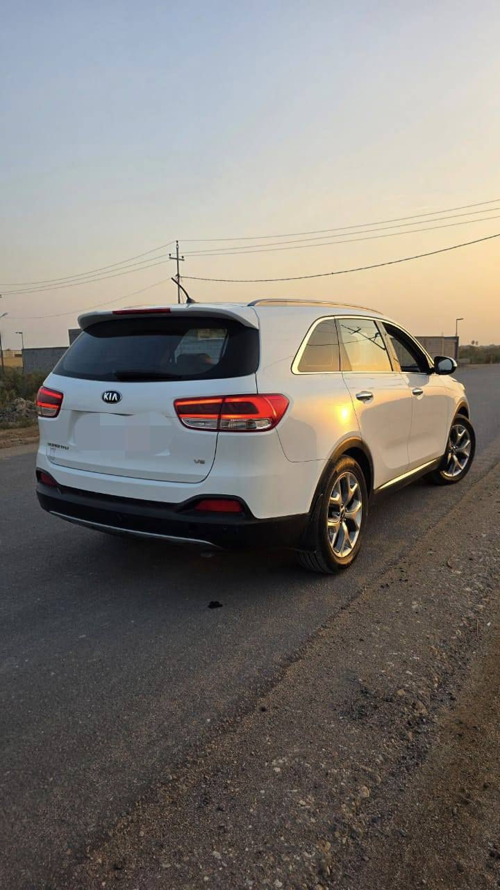 السلام عليكم سياره سورنتو للبيع مديل 15 مكفوله من جميع النواحي شرط السونار نص فول سياره كلش نظيفه مضمومه بالبيت ماتطلع رقم ميسان بسمي شرط التحويل العنوان البصره الدير ناحية النشوه السعر 220 وبيهه مجال الشراي يتصل وتساب او يرمش وانه خابرك مارد على التعاليق على الفيس عتذر ***********
