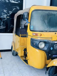 تكتك 21مرقمه وبسمي مكفوله بس هاي الضربه لمشر عليهه السعر 8مليون مكاني ...